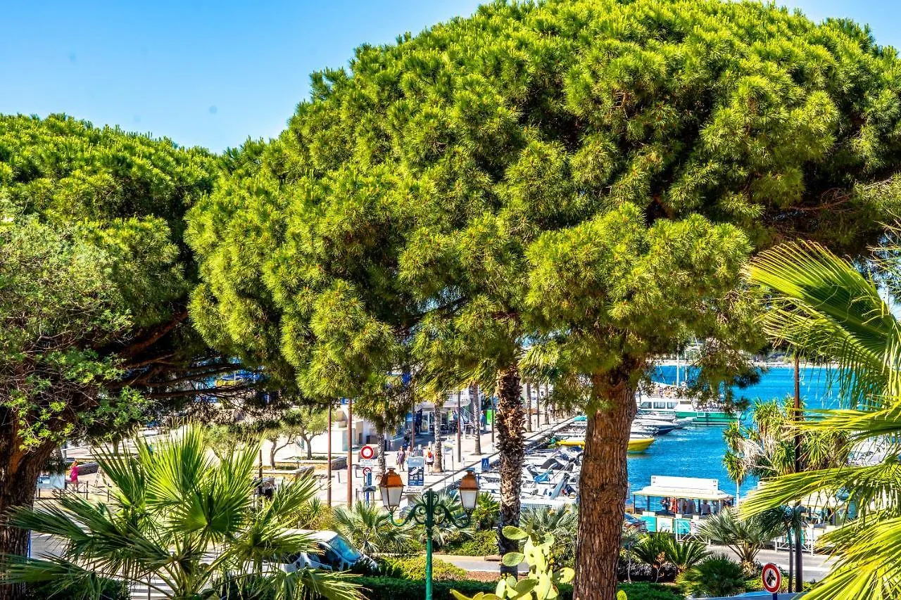 Hotel Les Palmiers سانت ماكسيم 3*, سانت ماكسيم فرنسا