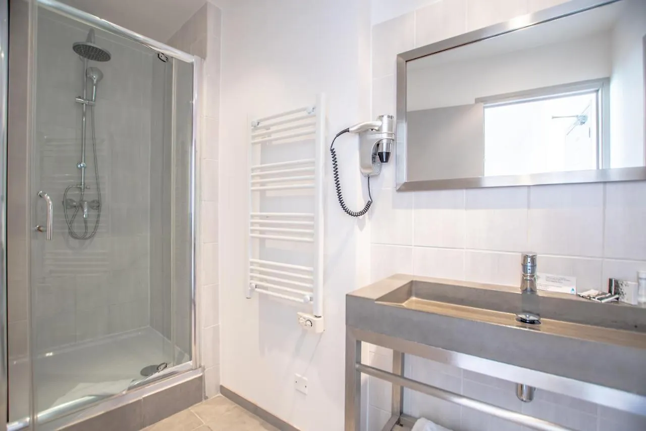 Hotel Les Palmiers Sainte-Maxime 3*,  France