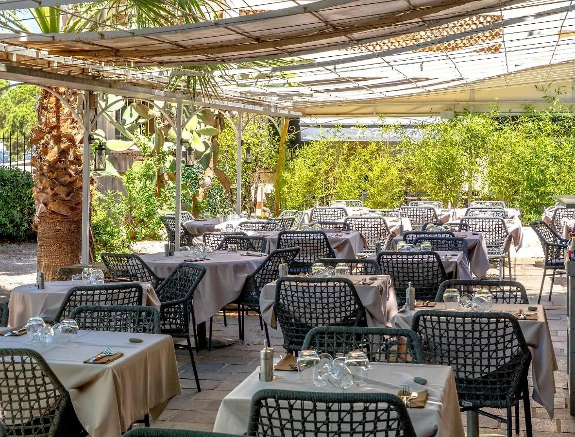 Hotel Les Palmiers Sainte-Maxime 3*,
